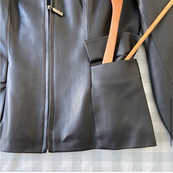 Mouvance vegan leather moto jacket black contemporary zip closure size 42 or L - Picture 8 of 15